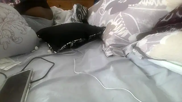 Snapshot of prettymaa chatting on January 6, 2026, 6:45 pm prettymaa online show from January 6, 2026, 6:45 pm