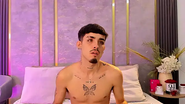 NikoStone  online show from November 11, 2025, 4:40 am