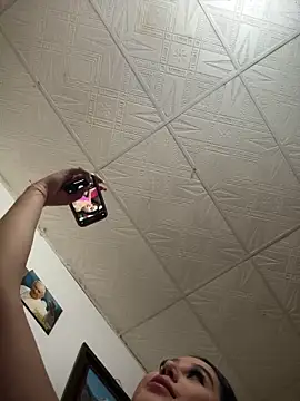 Sophie Dreamss online show from November 7, 2025, 8:02 pm