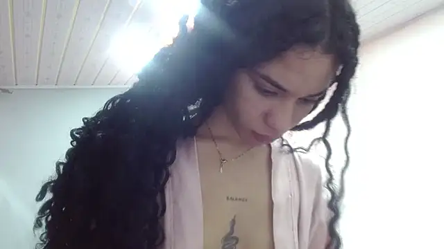 canelasexy 1 online show from October 18, 2025, 10:28 am