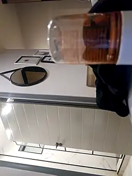 trickyOne online show from October 22, 2025, 5:23 pm