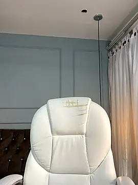 Valery kitty18 online show from December 3, 2025, 11:53 am