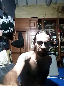 Snapshot of hairy_mannn chatting on December 23, 2025, 6:12 am hairy mannn online show from December 23, 2025, 6:12 am