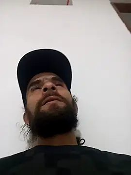 Snapshot of hairy_mannn chatting on January 15, 2026, 5:00 am hairy mannn online show from January 15, 2026, 5:00 am