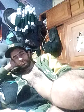 Snapshot of hairy_mannn chatting on January 5, 2026, 5:27 pm hairy mannn online show from January 5, 2026, 5:27 pm