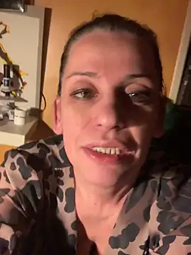 maripocita79 online show from April 1, 2026, 2:46 am