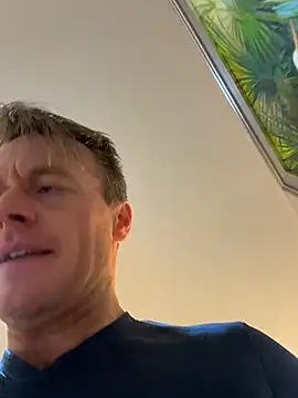 DILFiGuess11 online show from February 10, 2026, 4:55 am