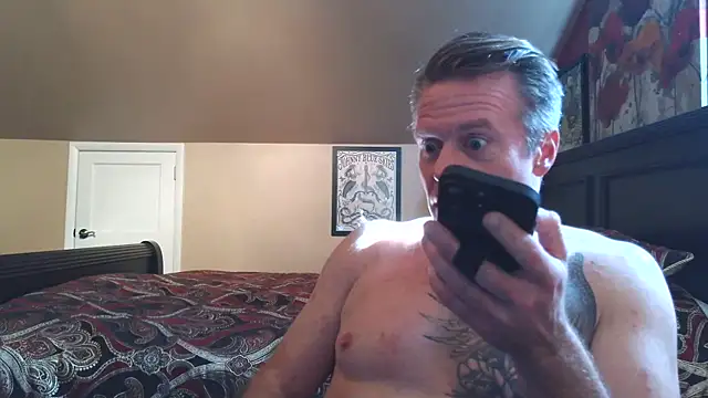 DILFiGuess11 online show from May 13, 2026, 8:38 pm