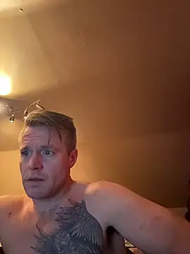 DILFiGuess11 online show from March 11, 2026, 4:50 am