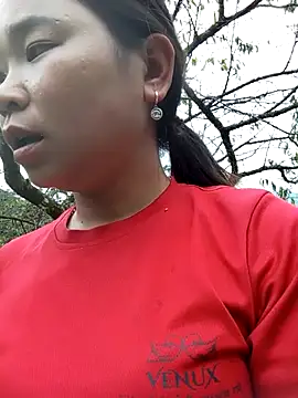 may-squirl online show from October 22, 2025, 2:22 am