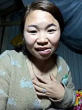 may-squirl online show from November 30, 2025, 11:00 am