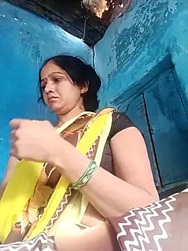 Jooli xx online show from April 1, 2026, 2:13 am