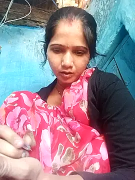 Jooli xx online show from April 6, 2026, 4:46 am