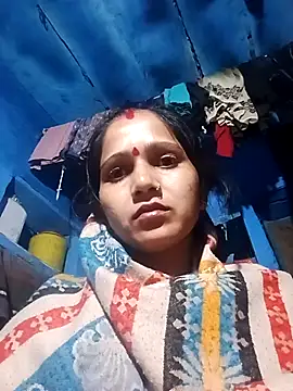 Jooli xx online show from December 4, 2025, 2:05 pm