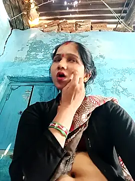 Jooli xx online show from April 14, 2026, 6:07 am