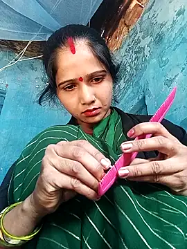 Jooli xx online show from March 25, 2026, 3:06 am