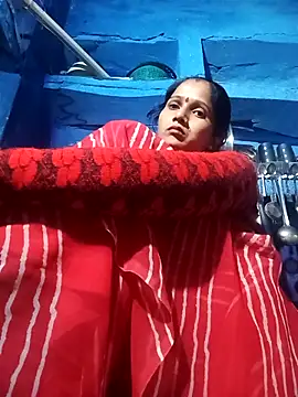 Jooli xx online show from November 25, 2025, 12:49 pm