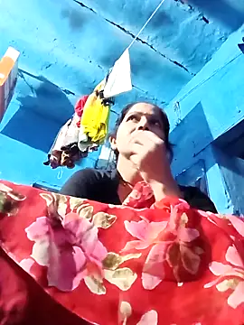 Jooli xx online show from April 7, 2026, 1:35 pm