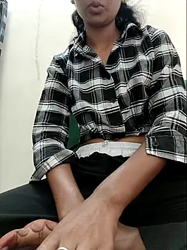 dollyjaan11 online show from September 26, 2025, 12:12 pm