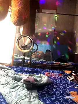 leehank01 online show from October 22, 2025, 4:28 pm