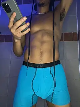 TRILLAHUNG online show from September 20, 2025, 11:48 am