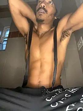 TRILLAHUNG online show from September 22, 2025, 10:43 am