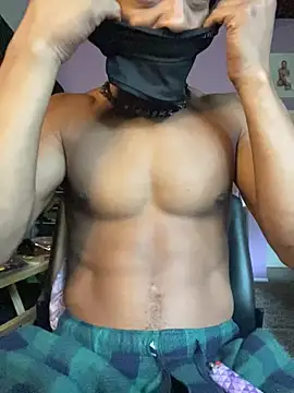 TRILLAHUNG online show from May 22, 2026, 1:20 pm