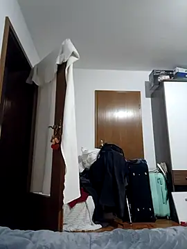 LiluLiluLilu online show from April 14, 2026, 7:30 pm