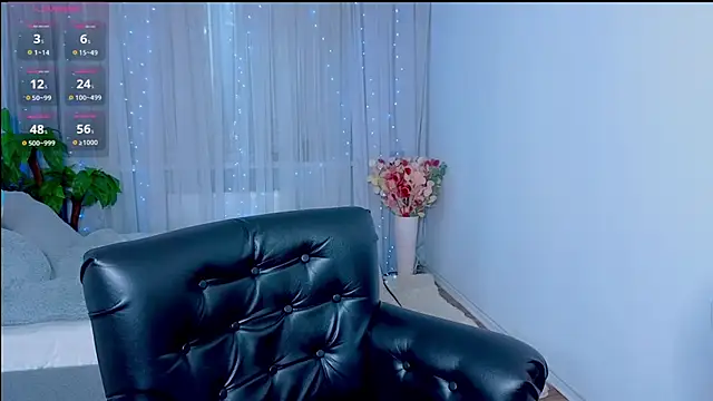 Adell  Shine online show from October 9, 2025, 7:31 am