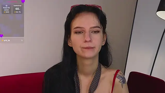 Alisssseee online show from November 19, 2025, 12:05 pm