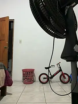 Snapshot of FERNANDA89 chatting on February 13, 2026, 8:47 am FERNANDA89 online show from February 13, 2026, 8:47 am