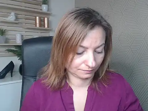 angelaSamt online show from September 30, 2025, 5:35 am