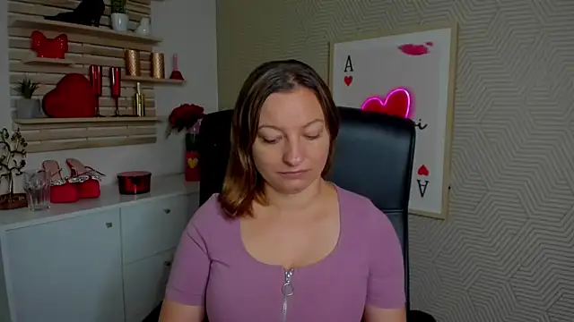 angelaSamt online show from July 8, 2026, 5:41 am