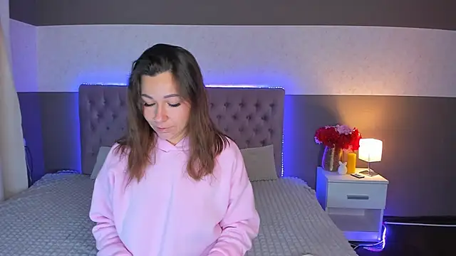 ElissGlow online show from October 3, 2025, 5:09 am