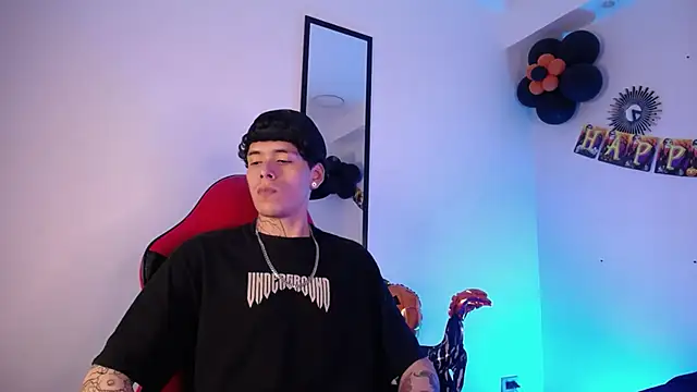 Anhonymus  online show from October 31, 2025, 4:20 am