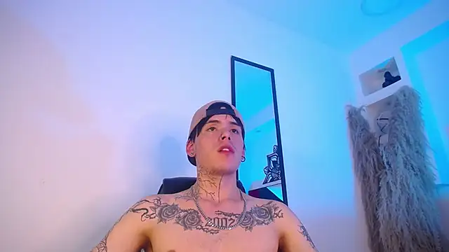 Anhonymus  online show from November 11, 2025, 3:51 pm