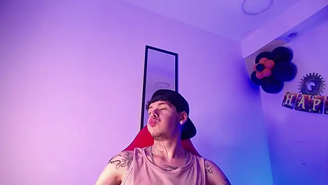 Anhonymus  online show from October 17, 2025, 3:54 am