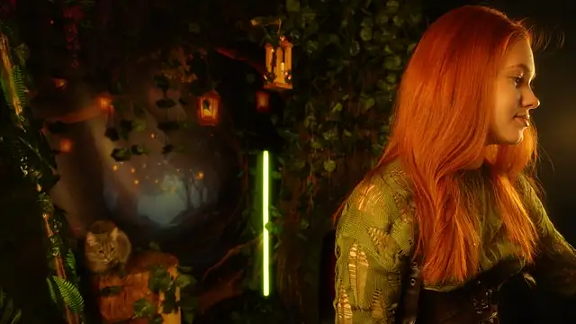 eliz gallen online show from October 19, 2025, 8:44 pm