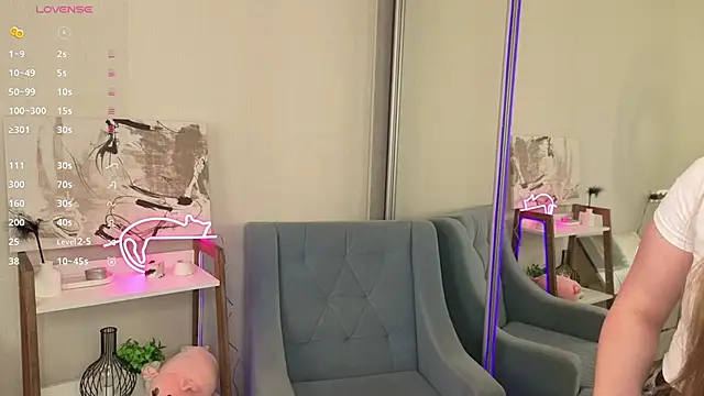 JenLottie online show from September 29, 2025, 1:17 pm
