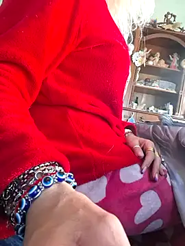 Snapshot of TigreBianca27 chatting on October 8, 2025, 2:40 pm TigreBianca27 online show from October 8, 2025, 2:40 pm