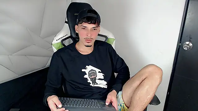 yankees  online show from November 21, 2025, 4:33 am