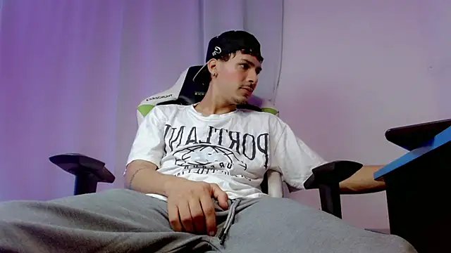 yankees  online show from October 13, 2025, 8:38 am