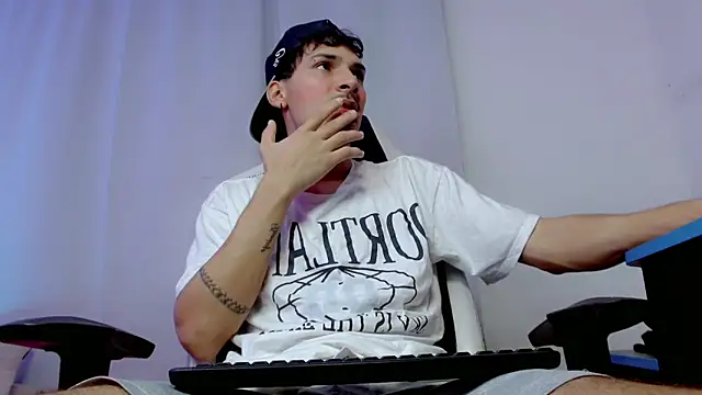 yankees  online show from October 12, 2025, 5:31 am