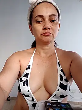 Snapshot of Amanda39 chatting on March 1, 2026, 11:43 am Amanda39 online show from March 1, 2026, 11:43 am