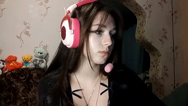 Sophiecuttie online show from October 14, 2025, 3:34 pm