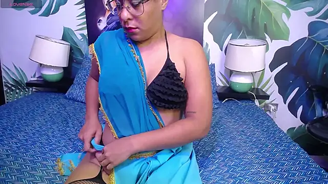 Snapshot of fadila__maysoon chatting on September 21, 2025, 11:04 am fadila maysoon online show from September 21, 2025, 11:04 am