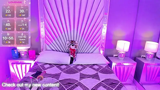 HatsaJones online show from March 26, 2026, 4:00 am