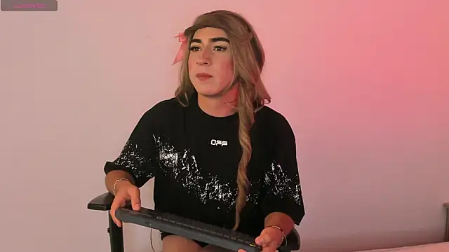 Melody Bakeer online show from March 4, 2026, 7:10 pm