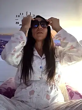 sexy7883 online show from December 19, 2025, 9:06 pm