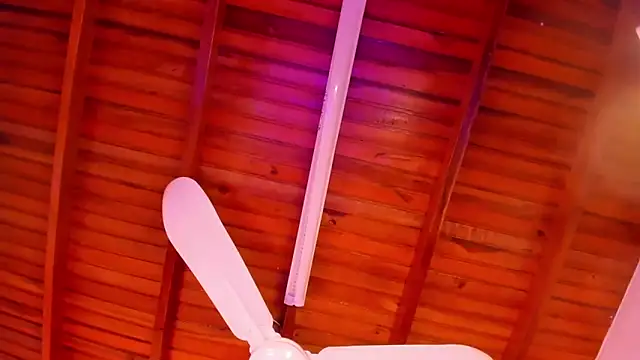 Gabby Haze online show from April 17, 2026, 12:35 am